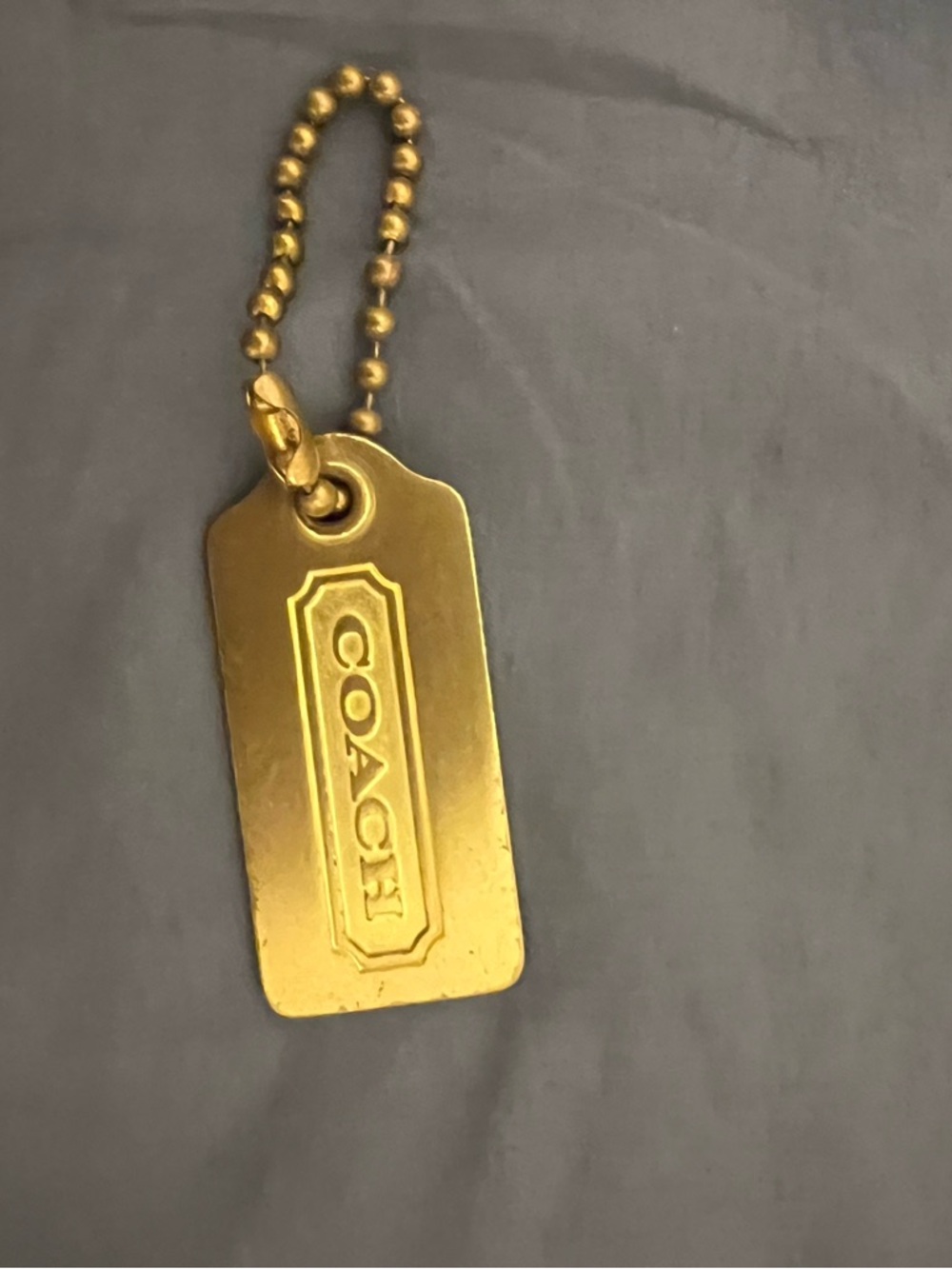 Vintage COACH Gold Metal hang tag Keychain - Gold
